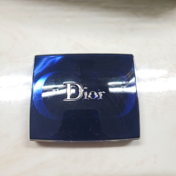 DIOR EYESHADOW PALETTE - Picture 2 of 2